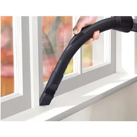 Black+Decker 1000W Bag Vacuum Cleaner image 4 of 5